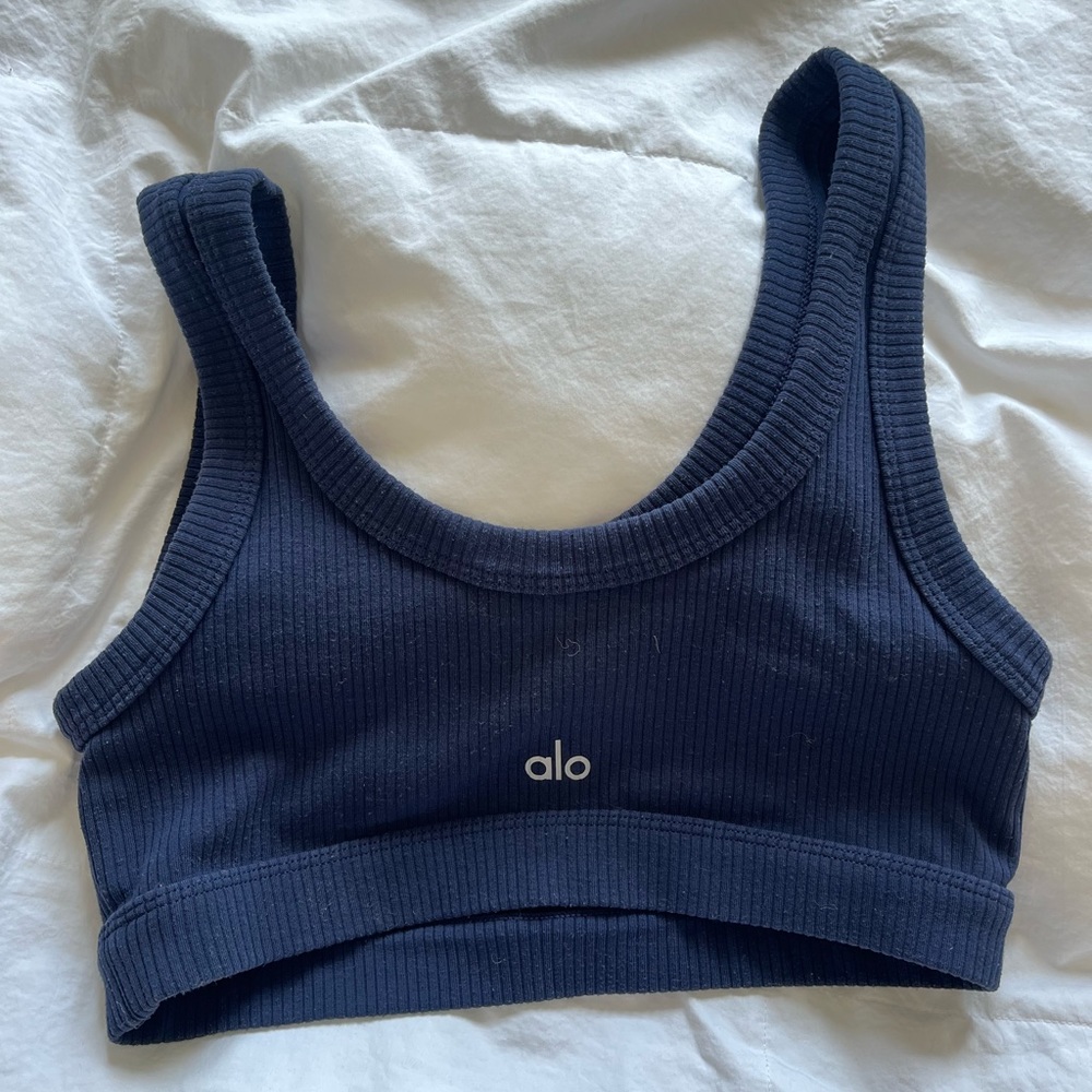 Alo sports bra in navy size small